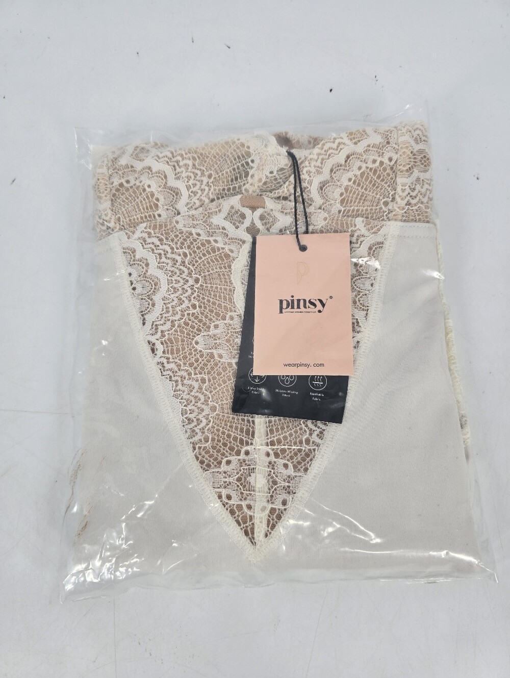 Pinsy Sculpting Lace Shapewear Bodysuit Shapesuit Cream Size S NEW